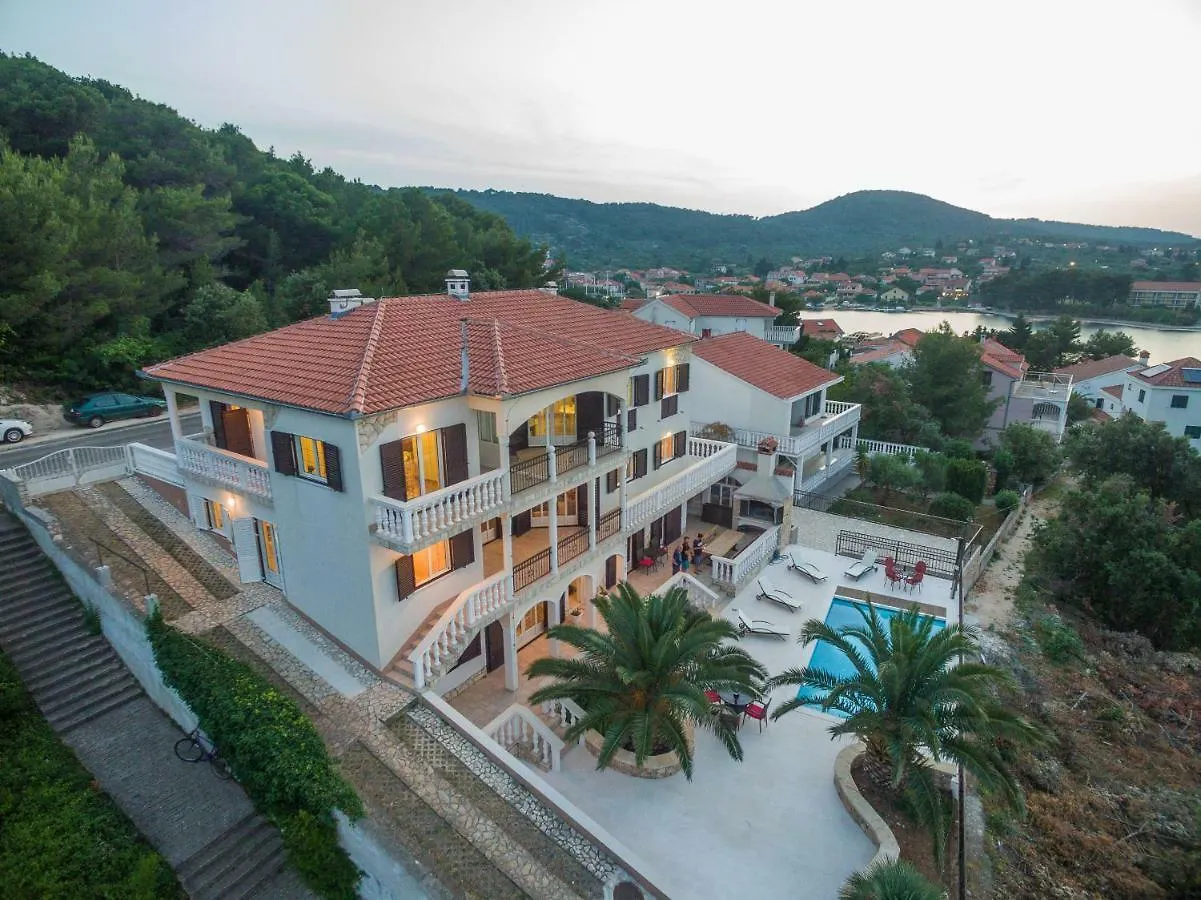 Villa Iz Apartman Veli Iz